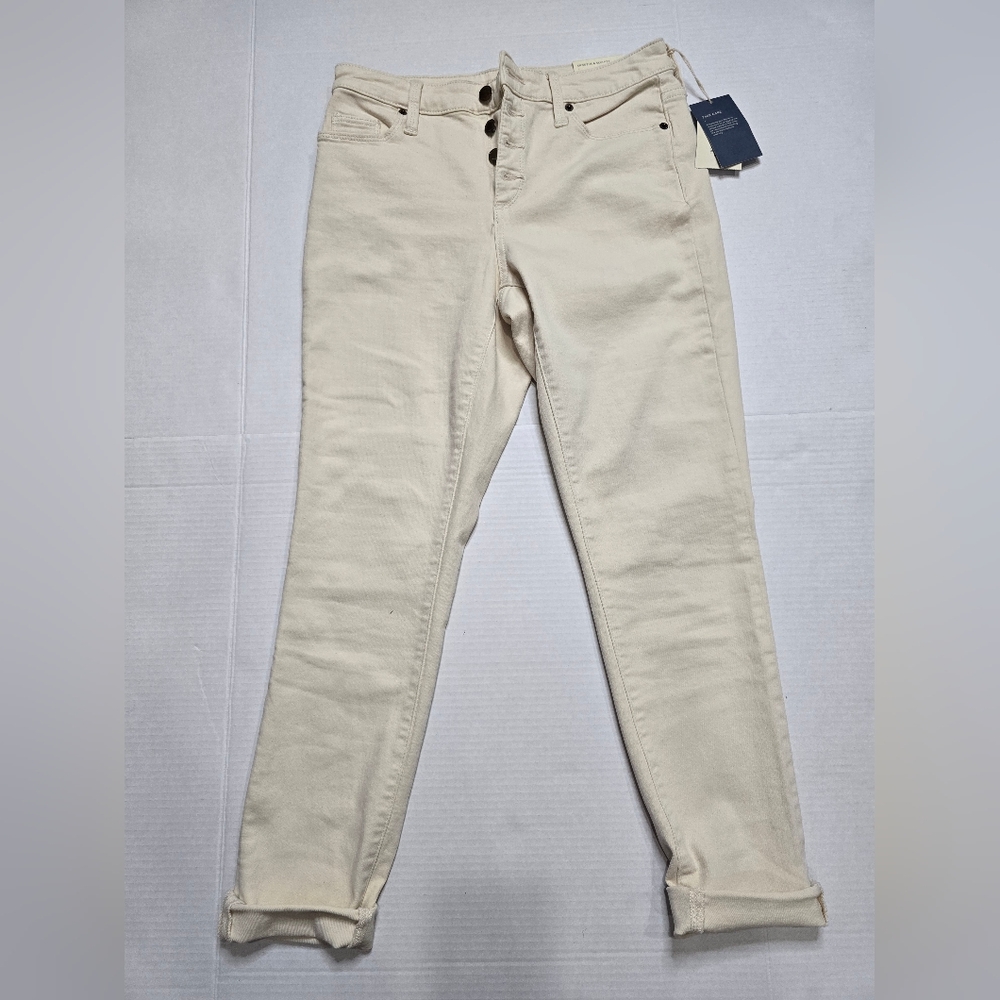 Universal Thread Women's Cream High Rise Jeans